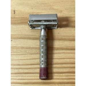 RARE Vintage Gillette Red Tip Super Speed Safety Razor 1955 A4 Date Code